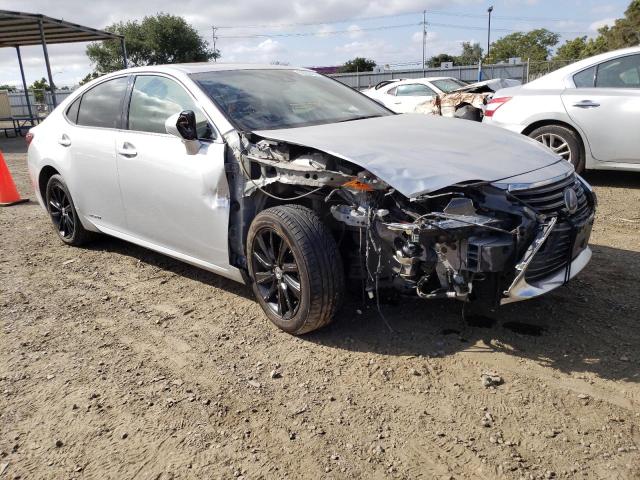 Photo 4 from auction – 2016 LEXUS ES 300H with VIN JTHBW1GGXG2123477