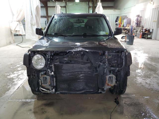 Photo 5 from auction – 2017 JEEP PATRIOT LA with VIN 1C4NJRFB7HD124609