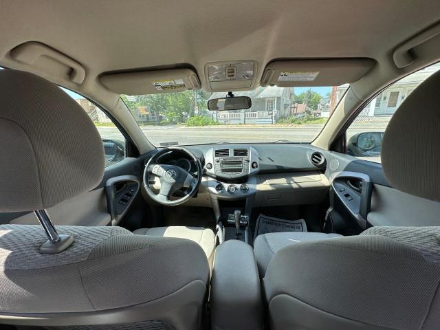 Photo 9 from auction – 2006 TOYOTA RAV4 LIMIT with VIN JTMBD31V665005174