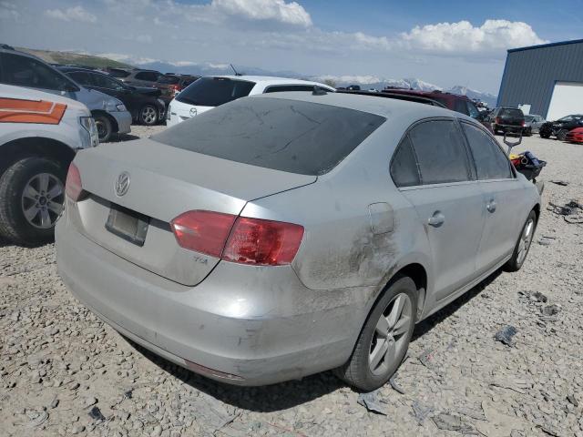 Photo 3 from auction – 2012 VOLKSWAGEN JETTA TDI with VIN 3VWLL7AJ2CM407160
