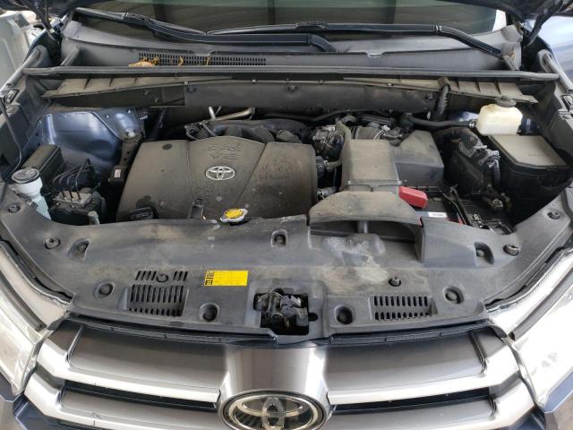 Photo 12 from auction – 2017 TOYOTA HIGHLANDER with VIN 5TDZZRFH1HS199521