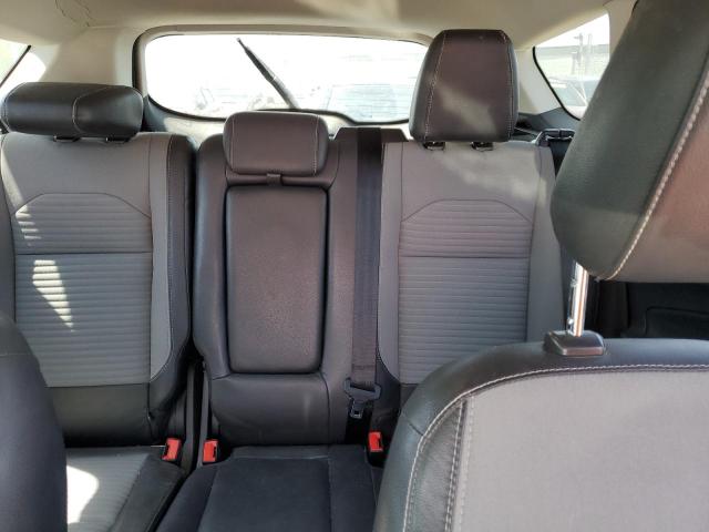 Photo 10 from auction – 2018 FORD ESCAPE SE with VIN 1FMCU0GD2JUC02368