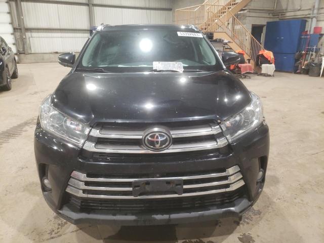 Photo 5 from auction – 2017 TOYOTA HIGHLANDER with VIN 5TDDZRFH8HS480970