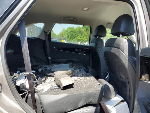 Photo 11 from auction – 2018 KIA SORENTO EX with VIN 5XYPHDA52JG386702