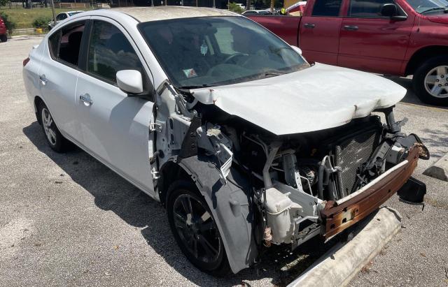 NISSAN VERSA S 2015 with VIN 3N1CN7AP7FL912187 - Photo from auction
