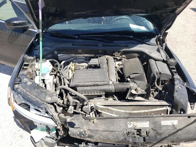 Photo 11 from auction – 2017 VOLKSWAGEN JETTA S with VIN 3VW2B7AJXHM335839