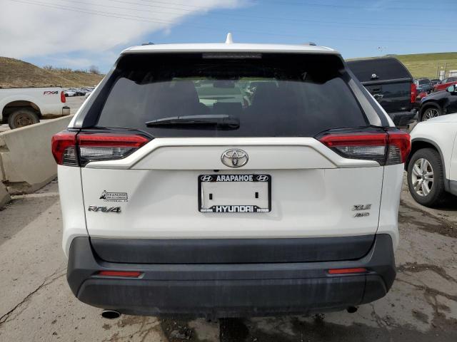 Photo 6 from auction – 2019 TOYOTA RAV4 XLE with VIN JTMP1RFV2KD019826