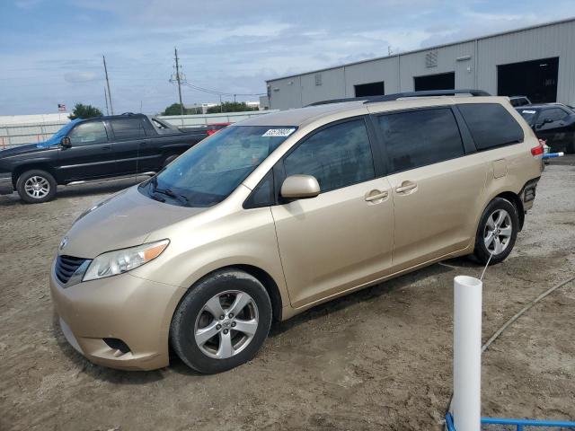 TOYOTA SIENNA LE 2011 with VIN 5TDKK3DC5BS095972 - Photo from auction