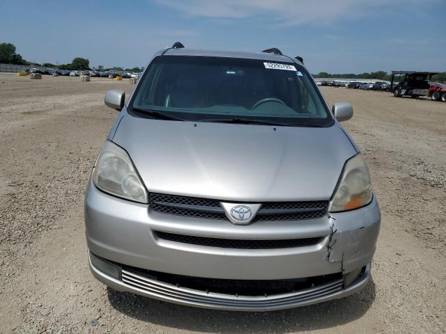 Photo 5 from auction – 2004 TOYOTA SIENNA XLE with VIN 5TDBA22C04S024763