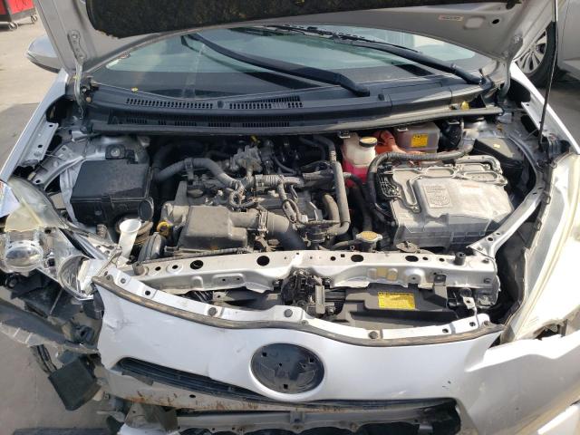 Photo 11 from auction – 2013 TOYOTA PRIUS C with VIN JTDKDTB32D1529715