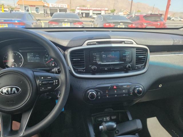 Photo 9 from auction – 2016 KIA SORENTO LX with VIN 5XYPG4A52GG009816