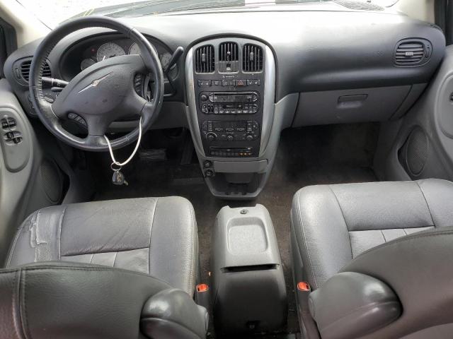 Photo 8 from auction – 2005 CHRYSLER TOWN & COU with VIN 2C8GP54L95R247279