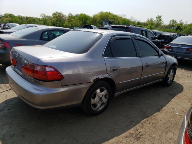 Photo 3 from auction – 2000 HONDA ACCORD with VIN JHMCG6684YC024884