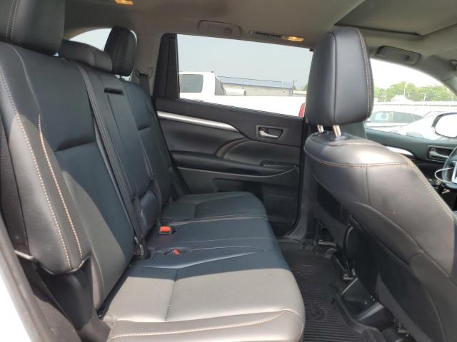 Photo 10 from auction – 2019 TOYOTA HIGHLANDER with VIN 5TDJZRFH4KS598198