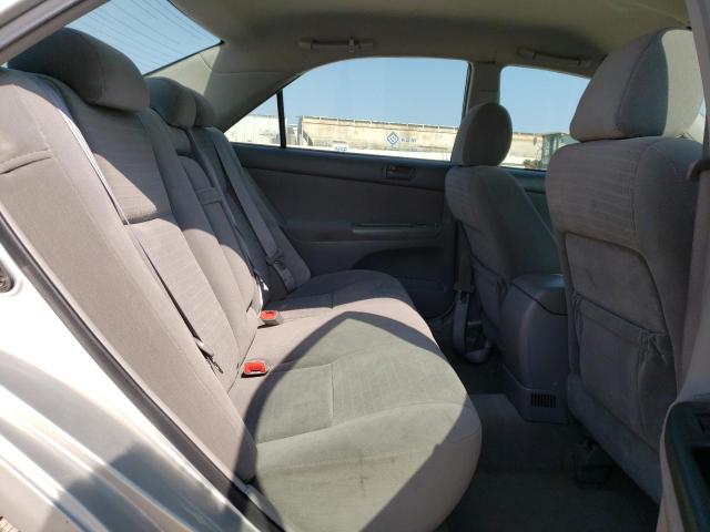 Photo 10 from auction – 2005 TOYOTA CAMRY LE with VIN 4T1BE32K75U063909