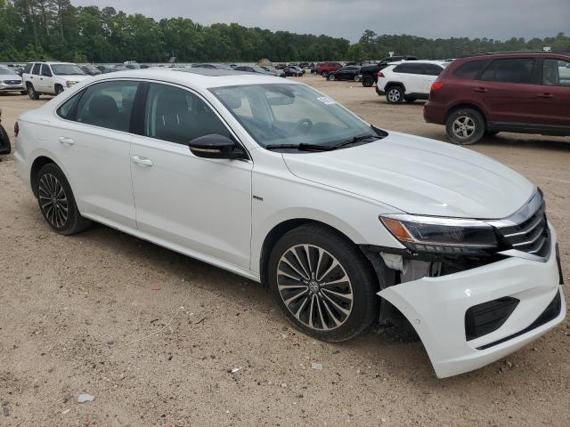 Photo 4 from auction – 2022 VOLKSWAGEN PASSAT LIM with VIN 1VWBA7A35NC006807
