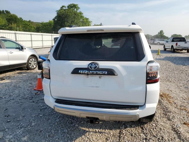Photo 6 from auction – 2020 TOYOTA 4RUNNER SR with VIN JTEBU5JR4L5773872