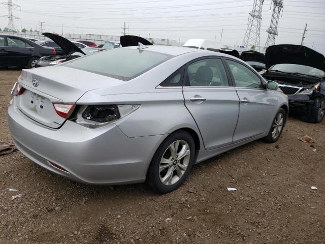 Photo 3 from auction – 2011 HYUNDAI SONATA SE with VIN 5NPEC4AC8BH074009