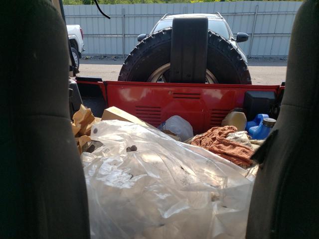 Photo 10 from auction – 2004 JEEP WRANGLER X with VIN 1J4FA39S34P795419