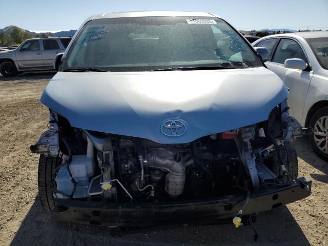 Photo 5 from auction – 2013 TOYOTA SIENNA XLE with VIN 5TDYK3DC4DS317575