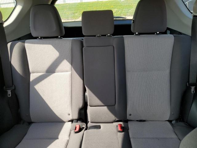 Photo 10 from auction – 2015 TOYOTA RAV4 LE with VIN JTMBFREV5FD171599