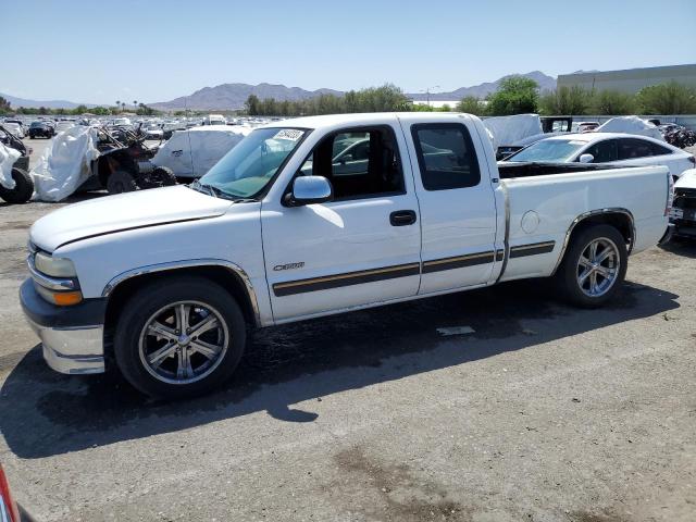 CHEVROLET SILVERADO 2000 with VIN 2GCEC19WXY1338757 - Photo from auction