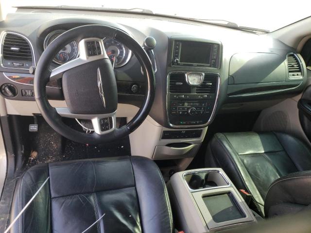 Photo 8 from auction – 2015 CHRYSLER TOWN & COU with VIN 2C4RC1GG7FR711247