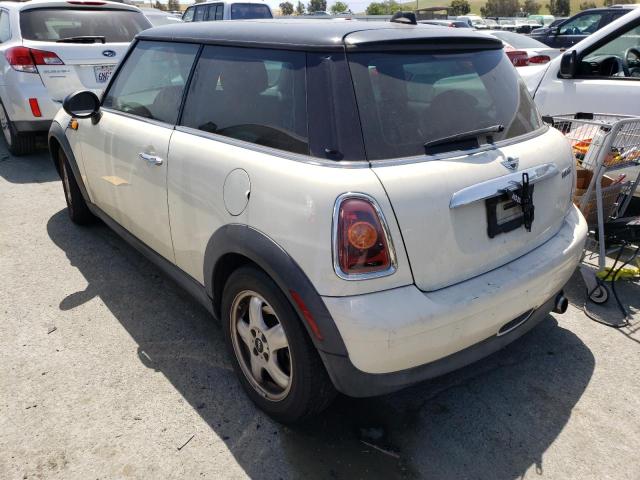 Photo 2 from auction – 2007 MINI COOPER with VIN WMWMF33587TT57375
