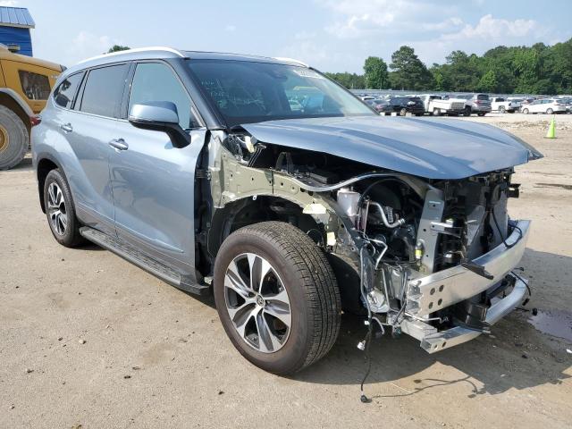 Photo 4 from auction – 2022 TOYOTA HIGHLANDER with VIN 5TDGZRAH6NS141365