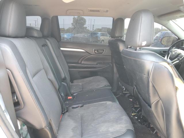 Photo 11 from auction – 2015 TOYOTA HIGHLANDER with VIN 5TDZKRFH3FS040923
