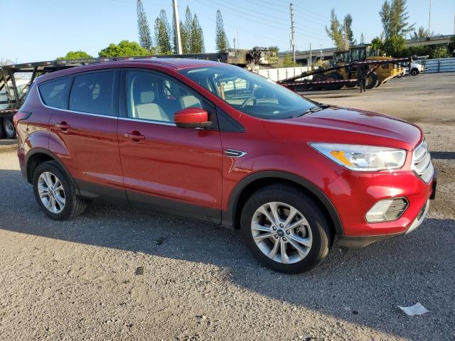 Photo 4 from auction – 2019 FORD ESCAPE SE with VIN 1FMCU9GDXKUA68229