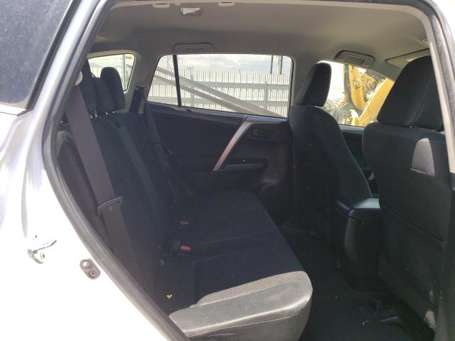 Photo 11 from auction – 2016 TOYOTA RAV4 LE with VIN JTMBFREV8GD179438