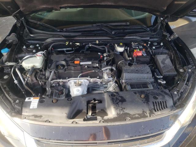 Photo 11 from auction – 2018 HONDA CIVIC LX with VIN 19XFC2F57JE002563