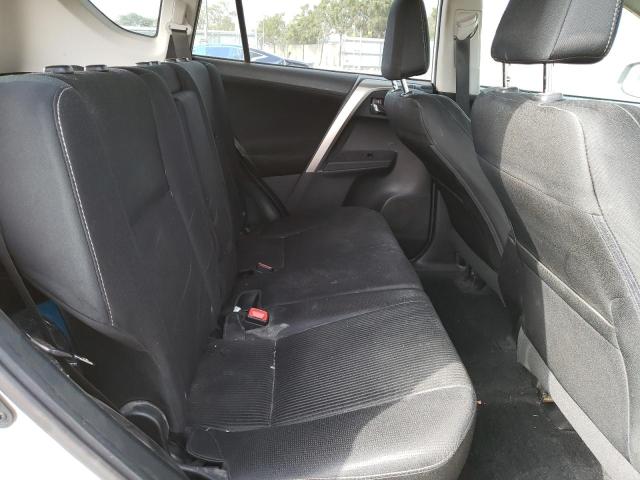 Photo 11 from auction – 2015 TOYOTA RAV4 XLE with VIN 2T3WFREV9FW143115