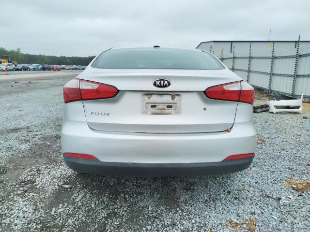 Photo 6 from auction – 2014 KIA FORTE LX with VIN KNAFK4A63E5190379