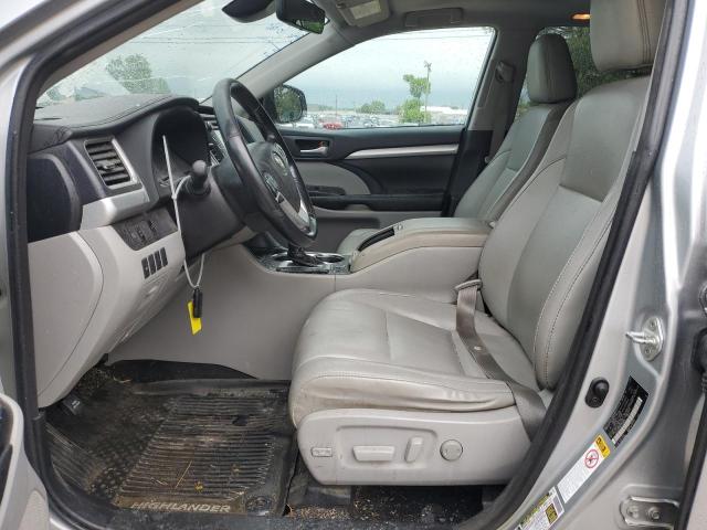 Photo 7 from auction – 2018 TOYOTA HIGHLANDER with VIN 5TDJZRFHXJS559842