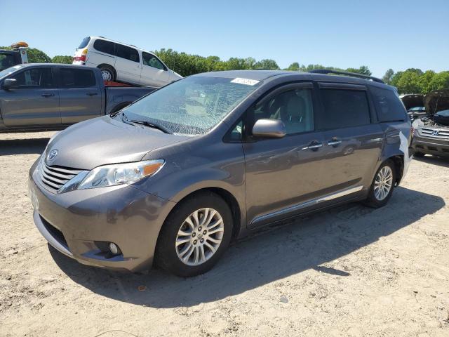 Photo 1 from auction – 2013 TOYOTA SIENNA XLE with VIN 5TDYK3DC0DS327391