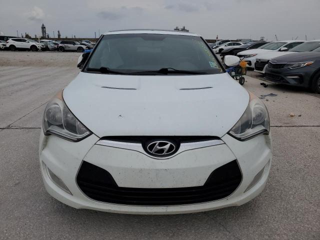 Photo 5 from auction – 2013 HYUNDAI VELOSTER with VIN KMHTC6AD9DU112959