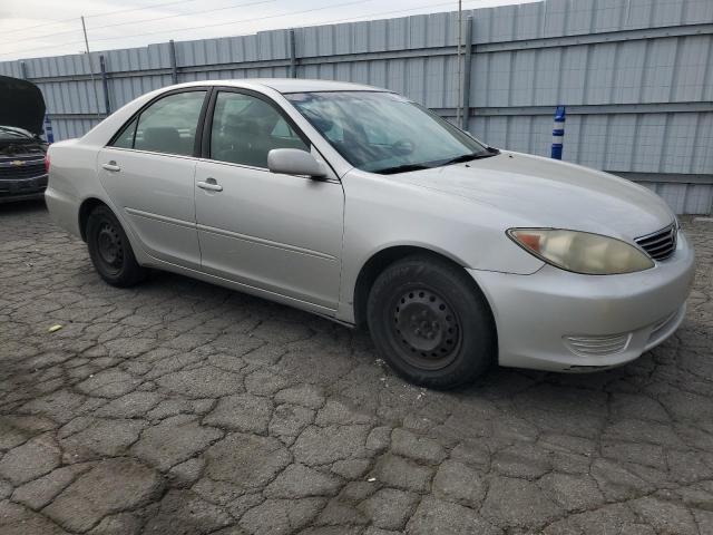 Photo 4 from auction – 2005 TOYOTA CAMRY LE with VIN 4T1BE32K05U596989