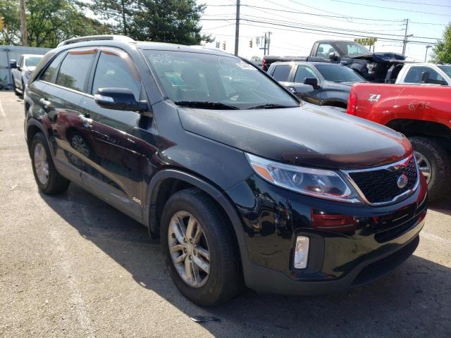 Photo 4 from auction – 2015 KIA SORENTO LX with VIN 5XYKTDA60FG557035