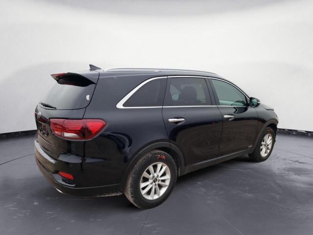 Photo 3 from auction – 2019 KIA SORENTO LX with VIN 5XYPGDA58KG463500