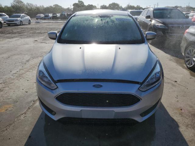 Zdjęcie 5 z aukcji – 2018 FORD FOCUS SE z VIN 1FADP3F25JL250573