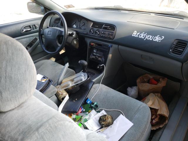 Photo 8 from auction – 1994 HONDA ACCORD with VIN 1HGCD7242RA009012