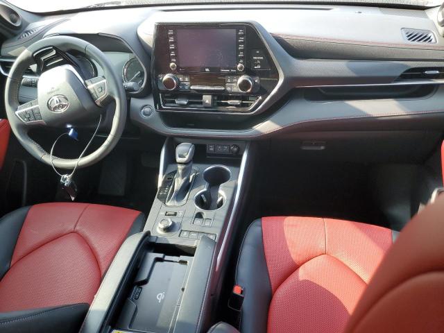 Photo 8 from auction – 2022 TOYOTA HIGHLANDER with VIN 5TDJZRBH9NS221649