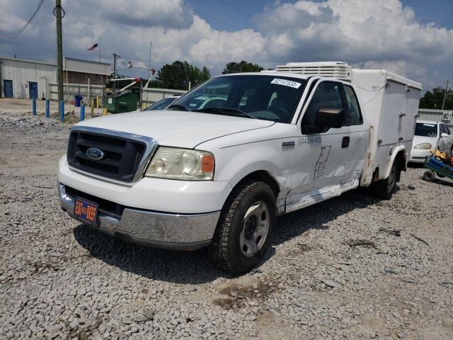 FORD F150 2004 مع رقم تعريف المركبة 1FTVX12564NC65448 - صورة من المزاد