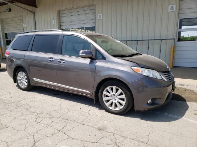 Photo 4 from auction – 2013 TOYOTA SIENNA XLE with VIN 5TDDK3DC9DS049783