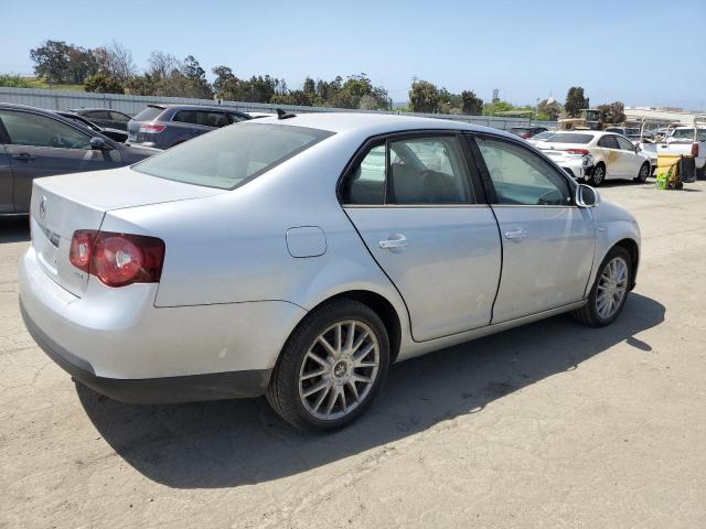 Photo 3 from auction – 2009 VOLKSWAGEN JETTA WOLF with VIN 3VWRA71K89M052643