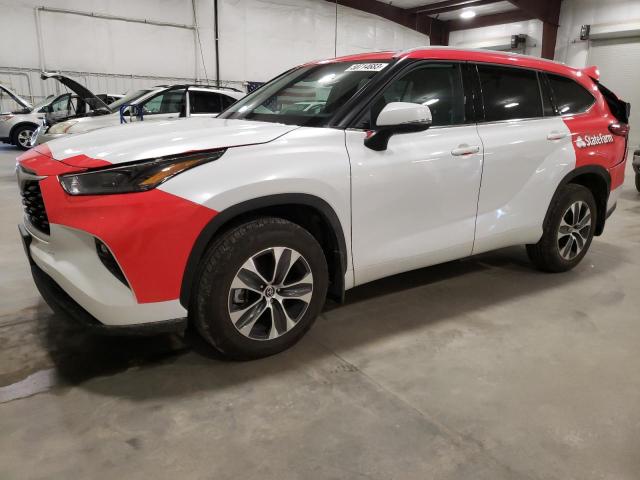 TOYOTA HIGHLANDER 2022 with VIN 5TDGZRBHXNS249132 - Photo from auction
