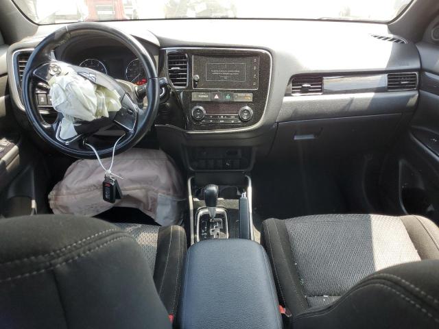Photo 8 from auction – 2018 MITSUBISHI OUTLANDER with VIN JA4AD3A31JZ030683