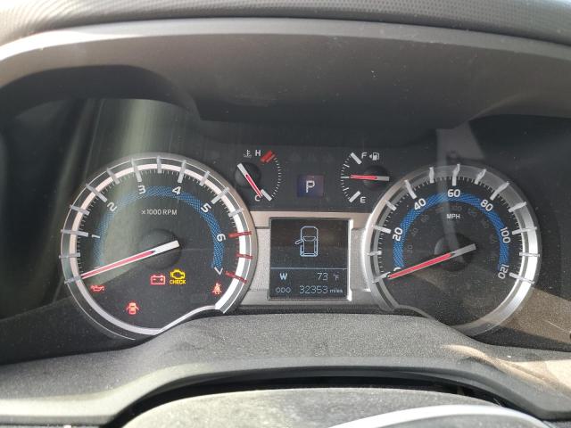Photo 9 from auction – 2018 TOYOTA 4RUNNER SR with VIN JTEBU5JR8J5527596